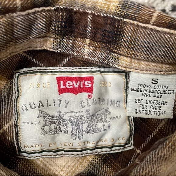 Levi's Long Sleeve Brown Plaid Lightweight Flannel Button Down Shirt Men's Small - Picture 5 of 11